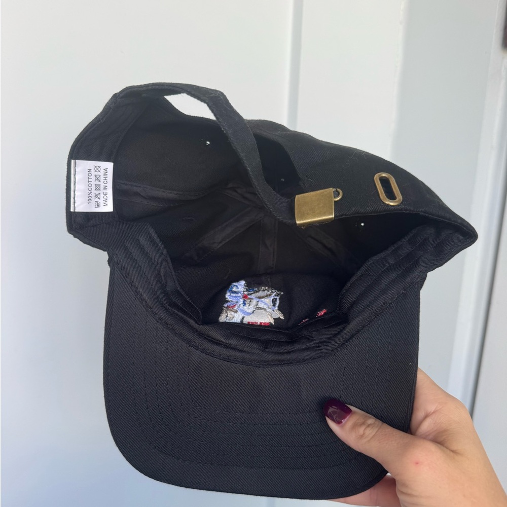 🔥 Vintage Marlboro Racing Horse Embroidered Dad Hat – Black Adjustable Cap 🔥 - Picture 3 of 3